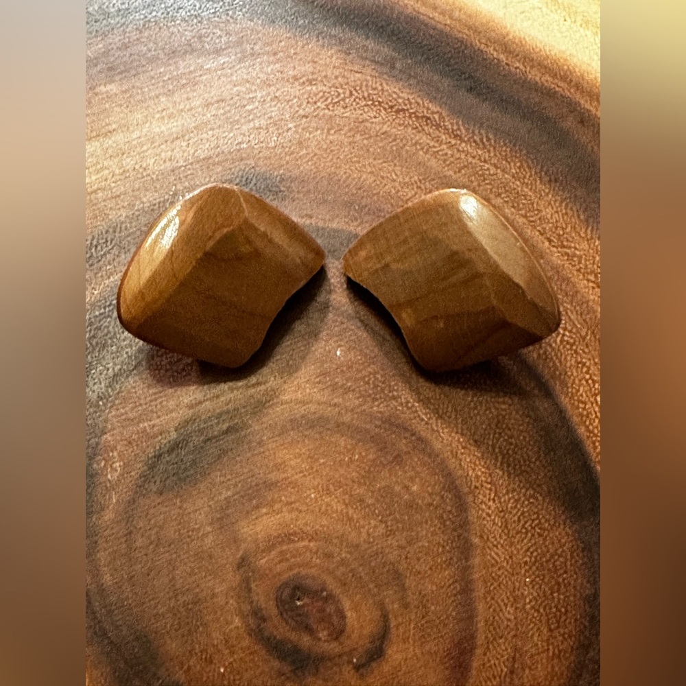 VINTAGE 💕wood earrings 2 for $15!💕 wood earrings.